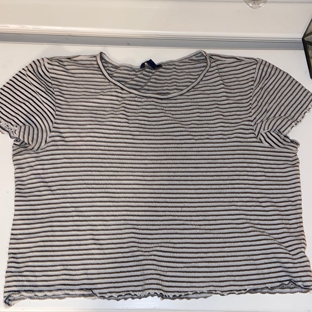 black and white stripped ribbed top